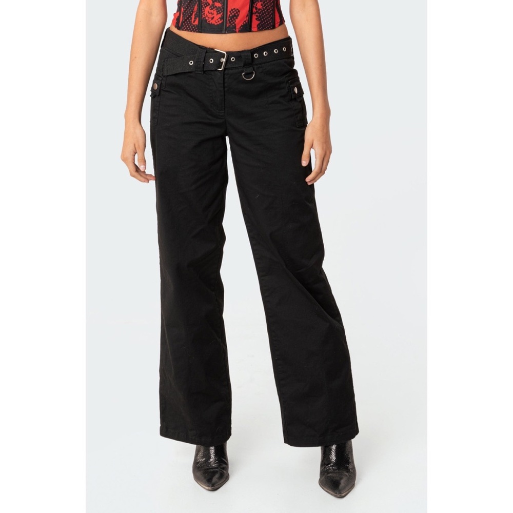 NWT Edikted Women’s Black Sia Low Rise Cargo Pants Size Medium